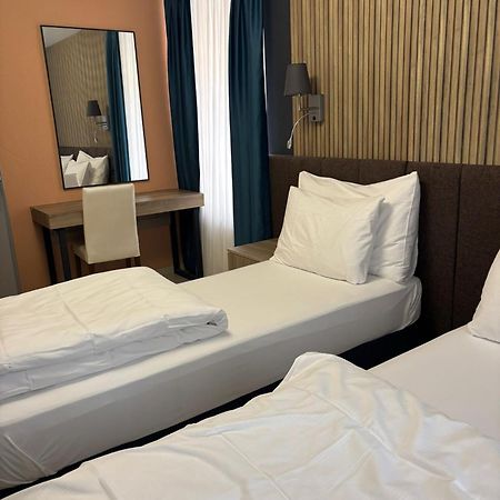 Nani City Hotel Zurich Luaran gambar